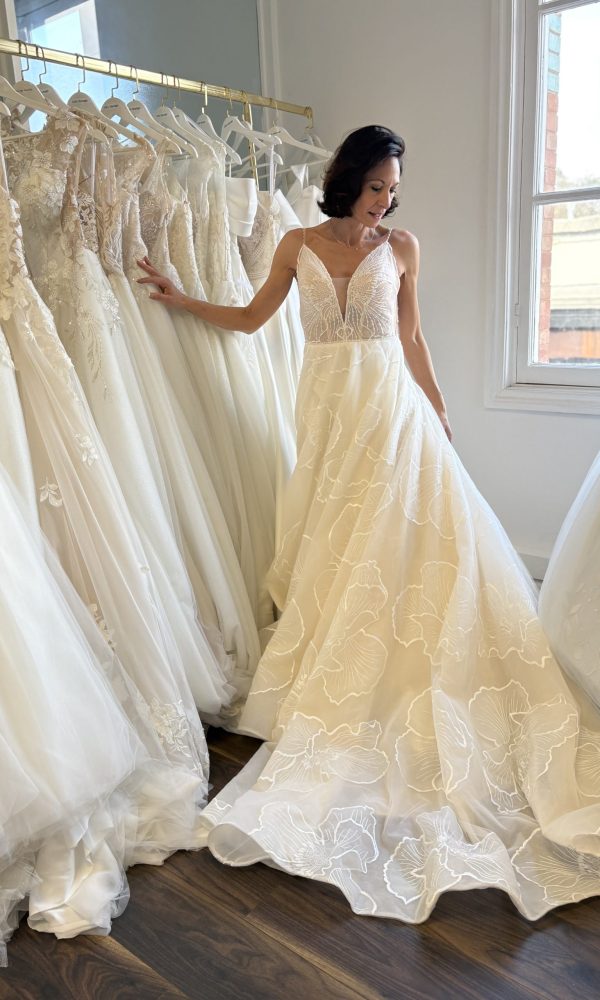 Robe fleurie et perles cristal