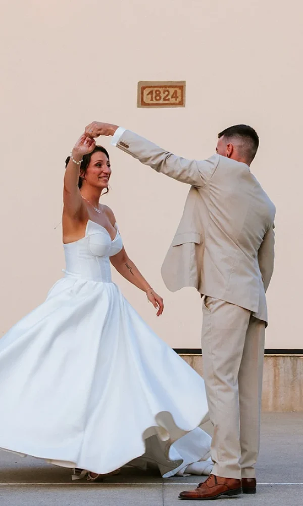Robe de mariée en mikado